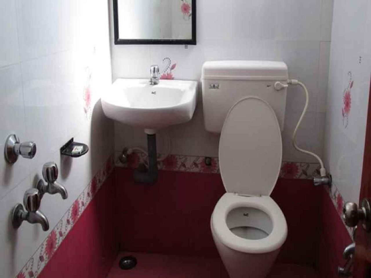 Sap Residency Hotel Tiruppur Exterior foto